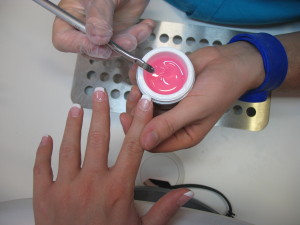 Naturnagelverstärkung mit French